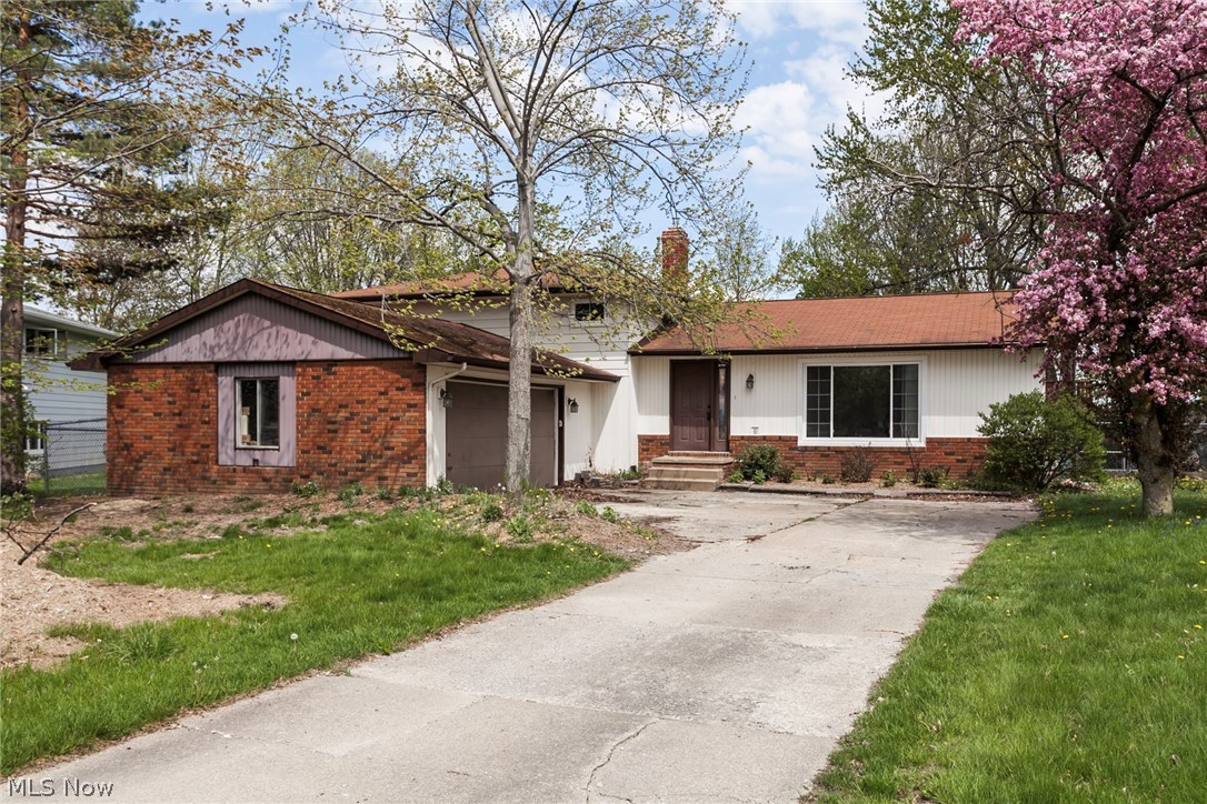 Royal Blvd - Residential