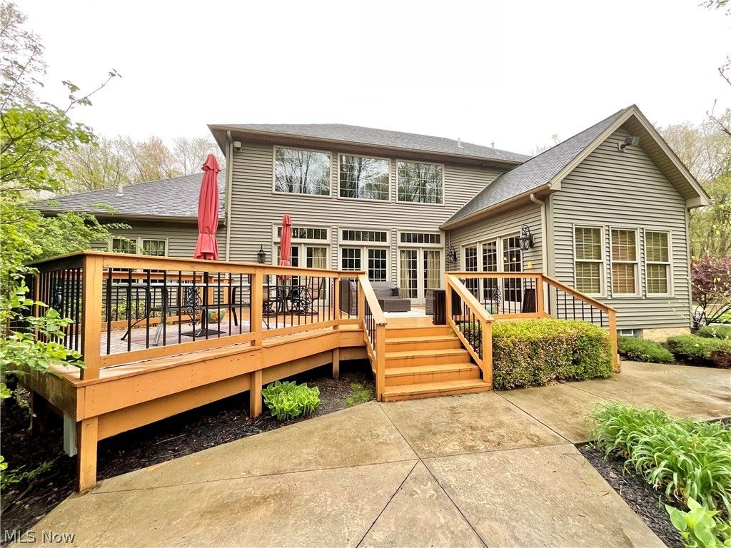 Photo of 1829 State Route 7 NE, Brookfield, OH 44403 (MLS # 5205428)