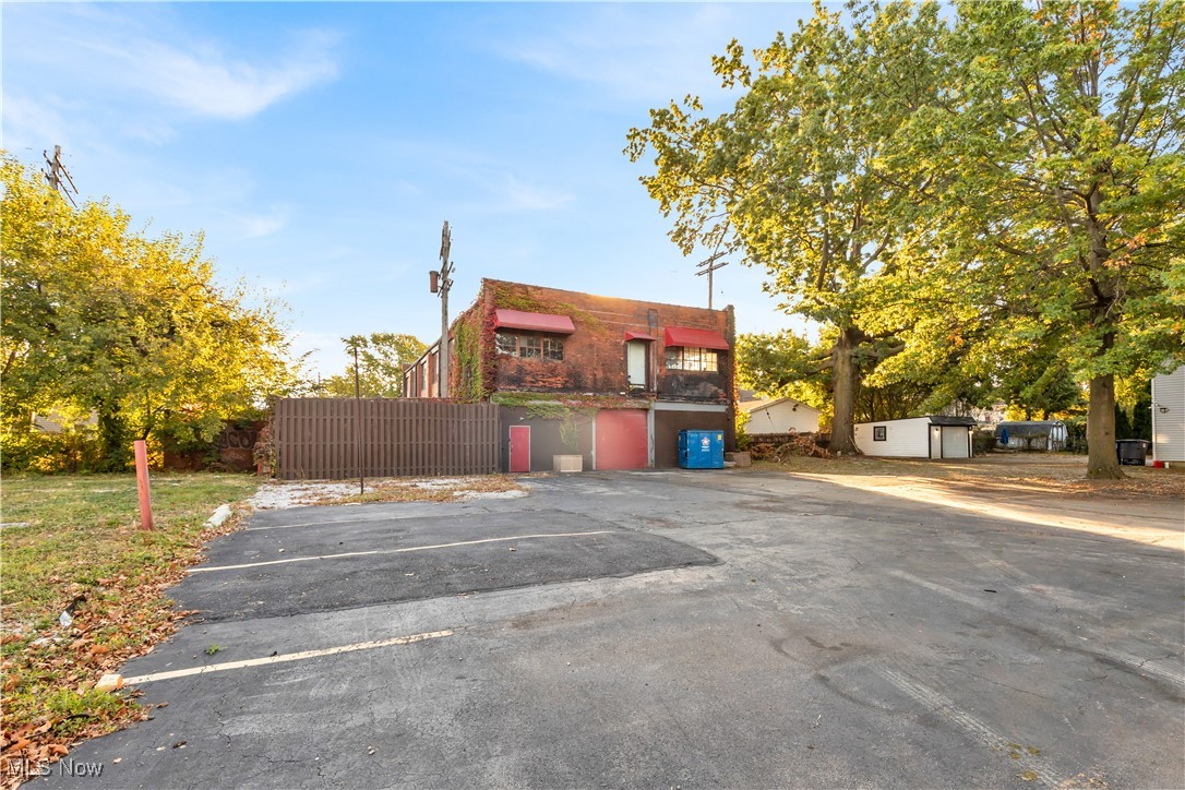 Bradley & Cobbs Madison Park Al - Commercial Sale