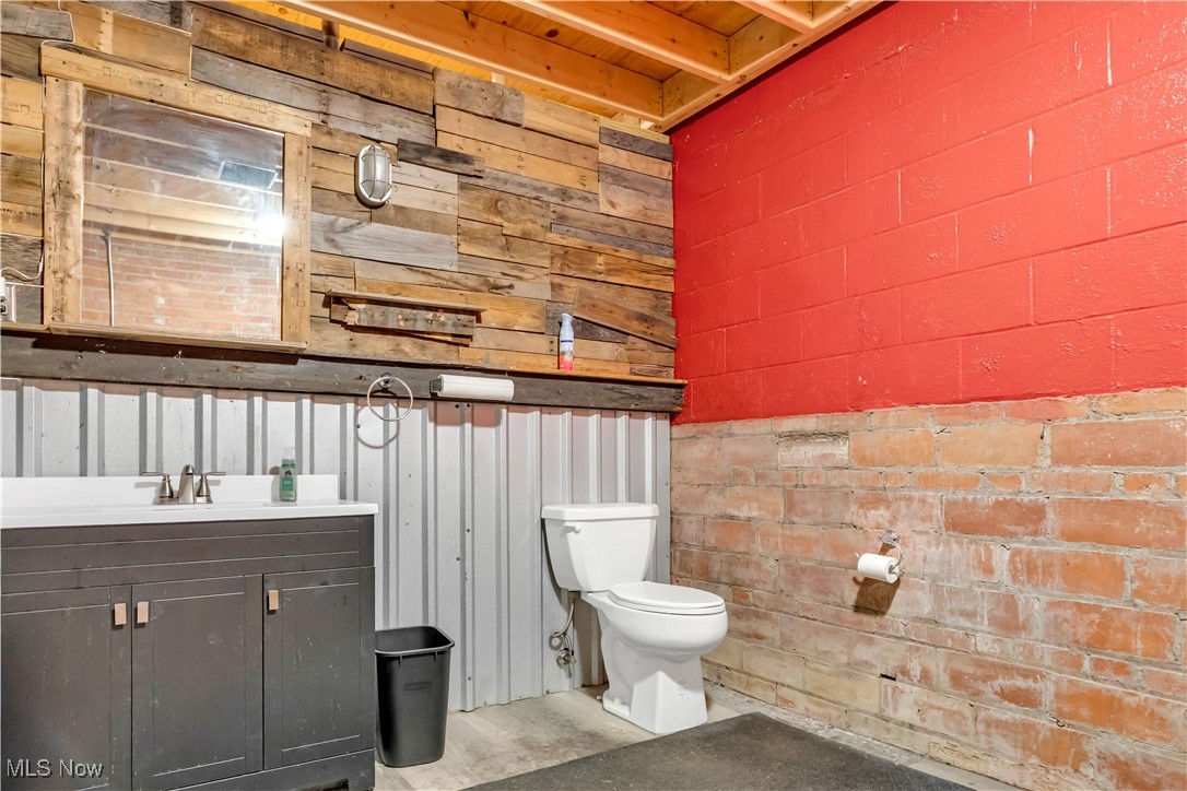 Bradley & Cobbs Madison Park Al - Commercial Sale