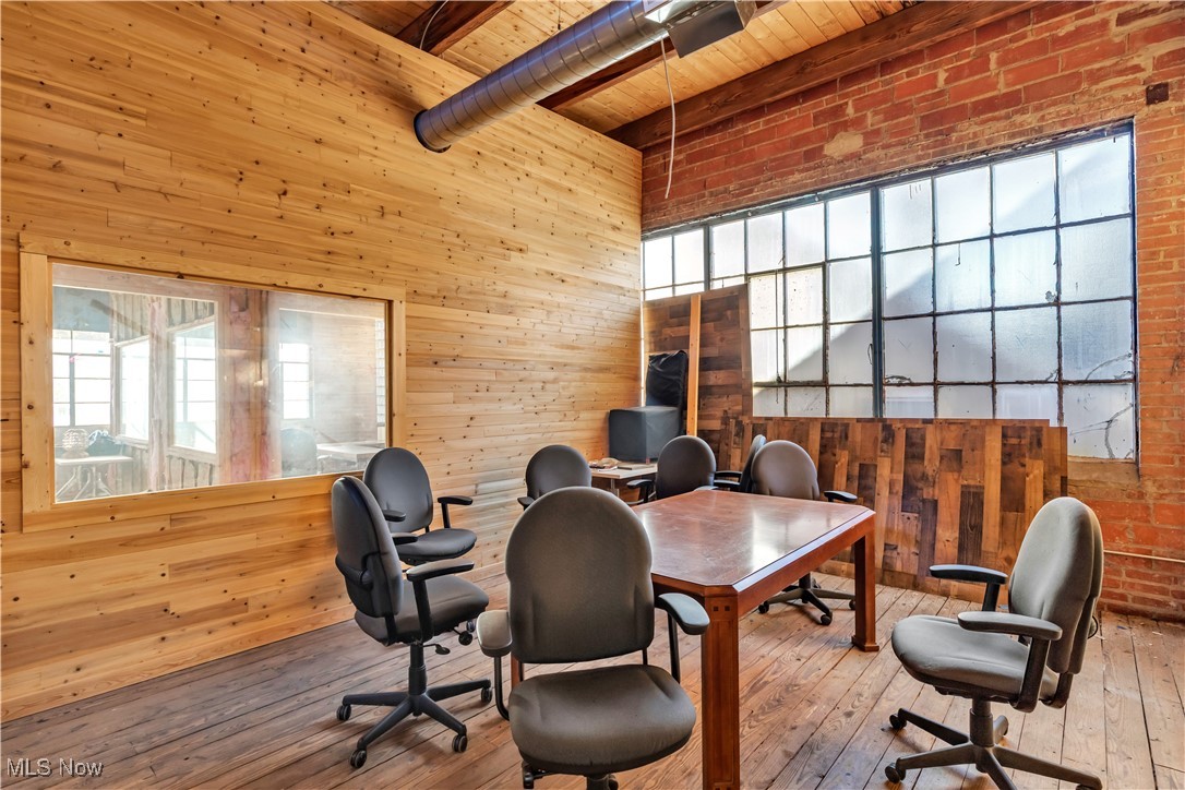 Bradley & Cobbs Madison Park Al - Commercial Sale