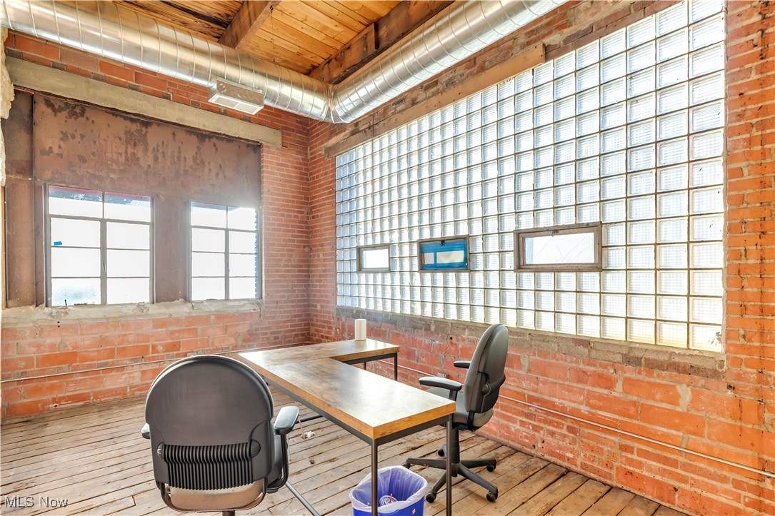 Bradley & Cobbs Madison Park Al - Commercial Sale