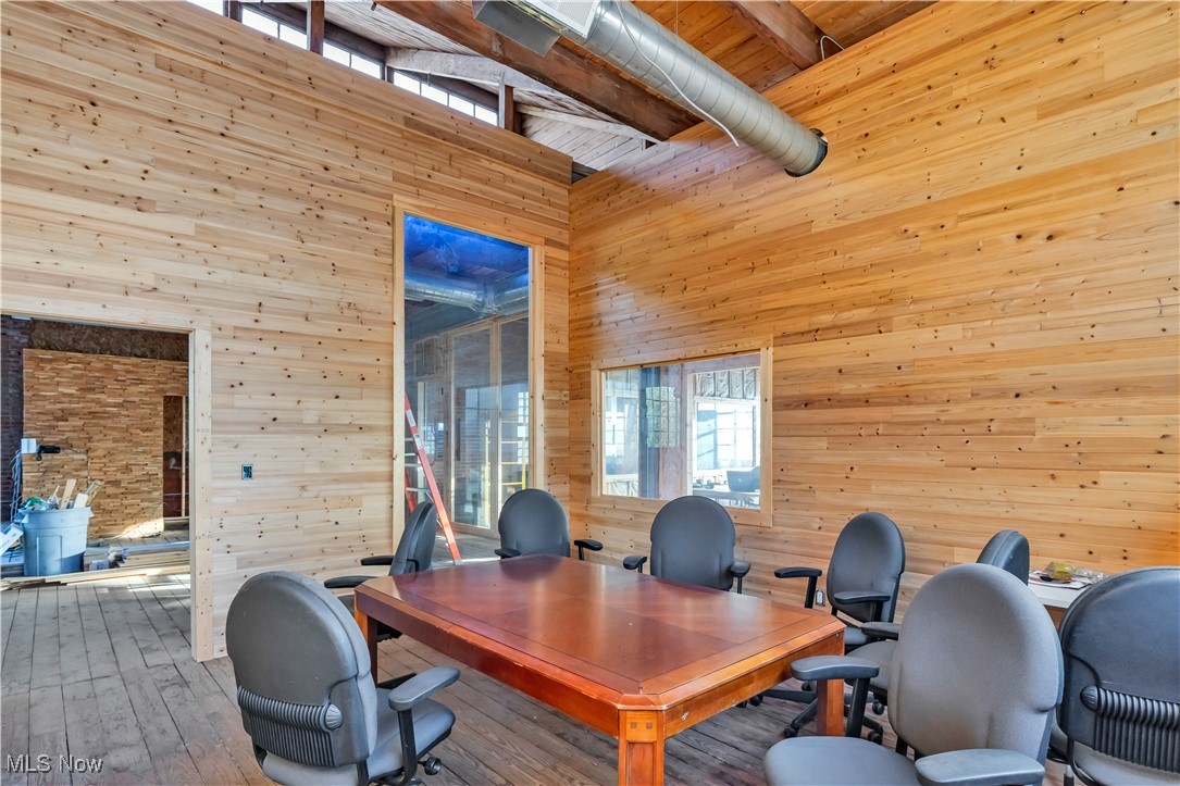 Bradley & Cobbs Madison Park Al - Commercial Sale