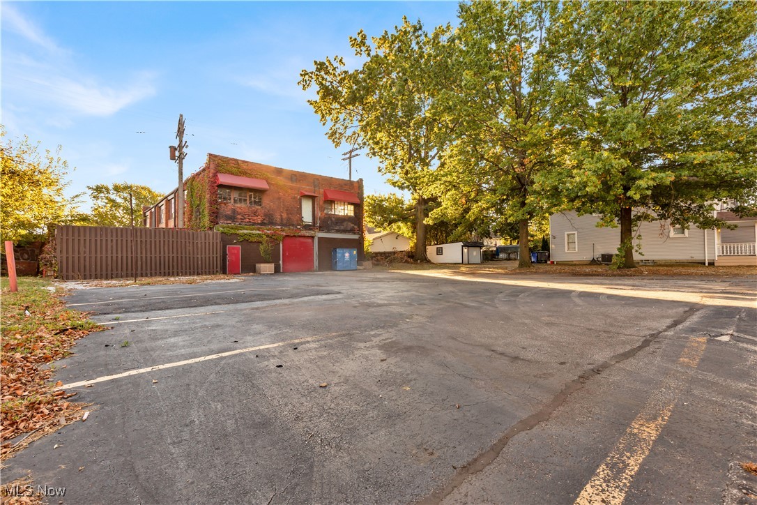 Bradley & Cobbs Madison Park Al - Commercial Sale