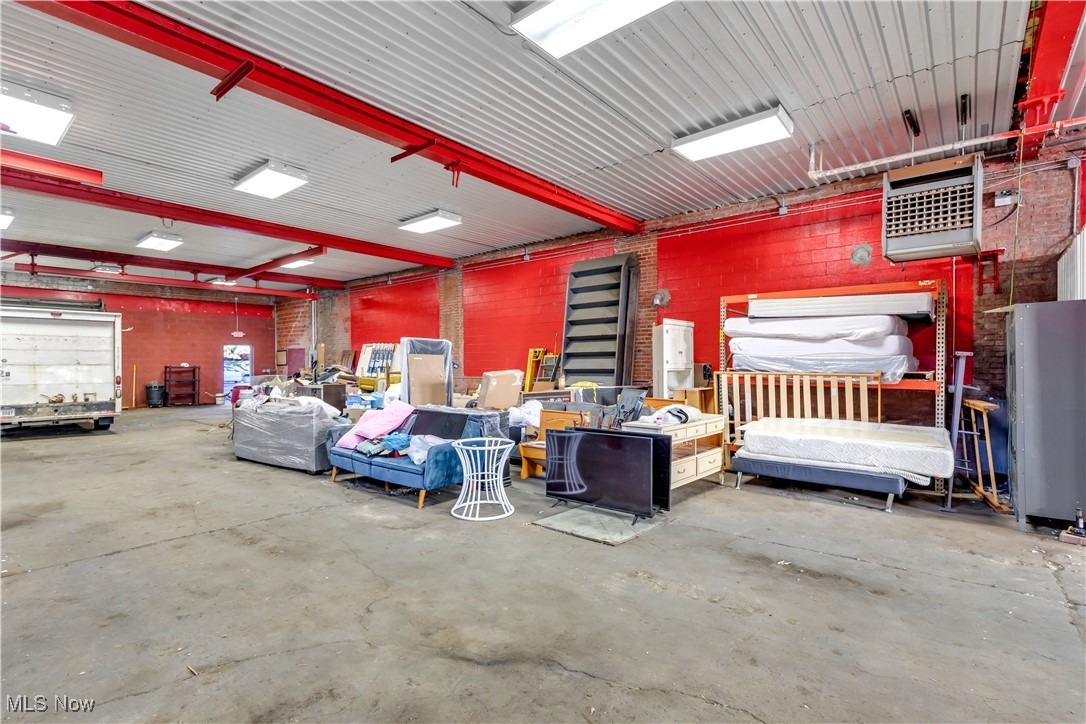 Bradley & Cobbs Madison Park Al - Commercial Sale