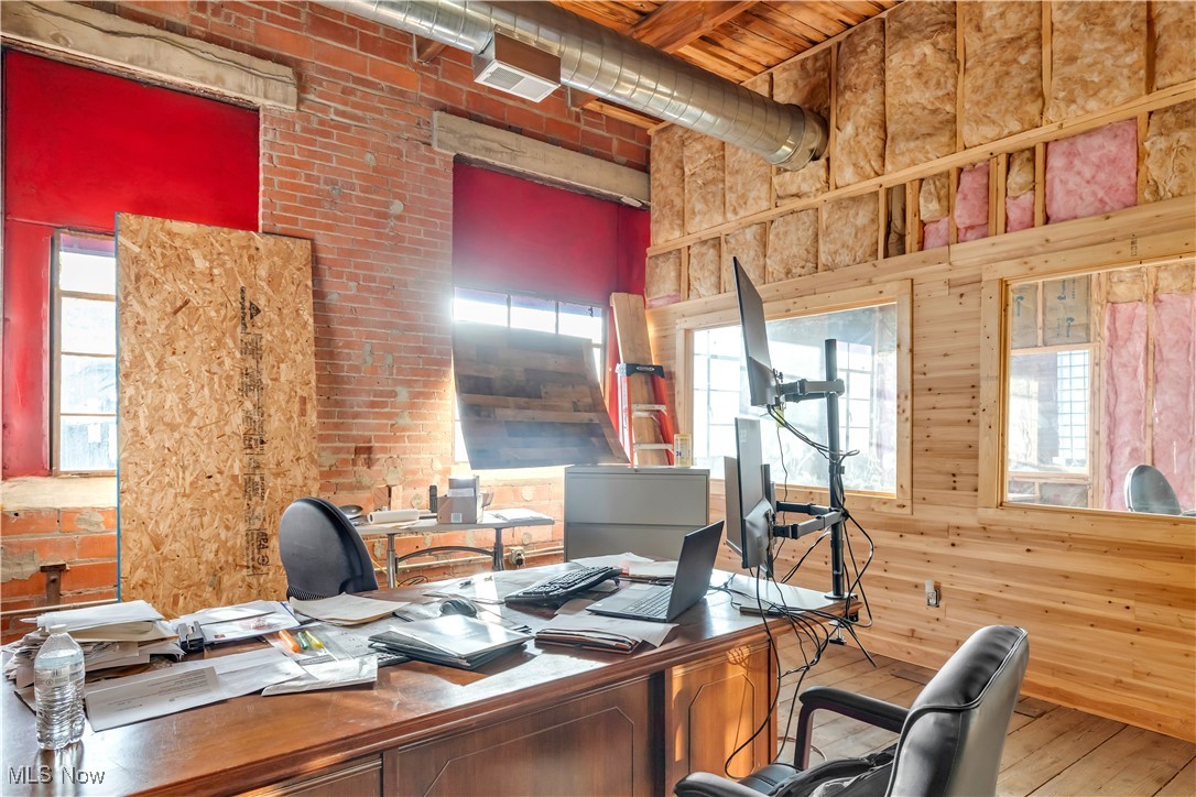 Bradley & Cobbs Madison Park Al - Commercial Sale