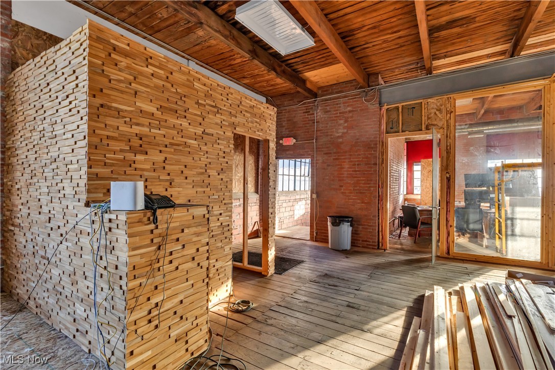 Bradley & Cobbs Madison Park Al - Commercial Sale