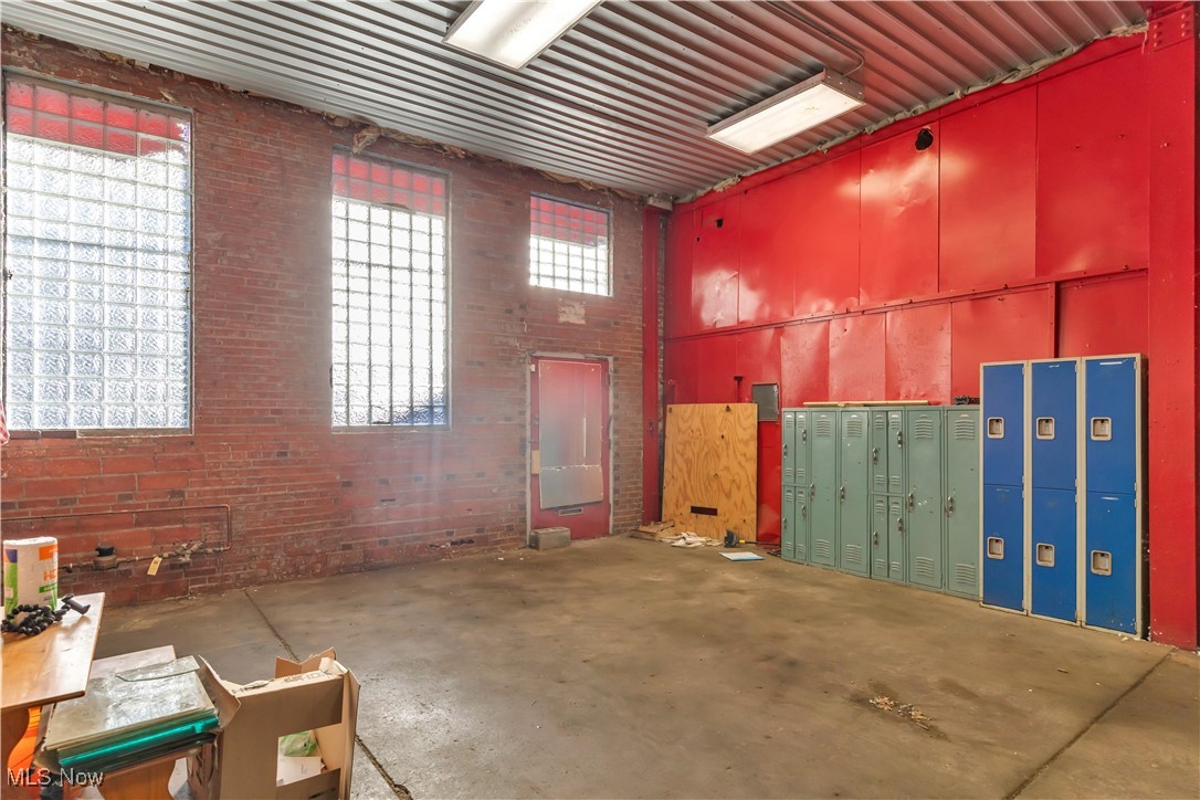 Bradley & Cobbs Madison Park Al - Commercial Sale