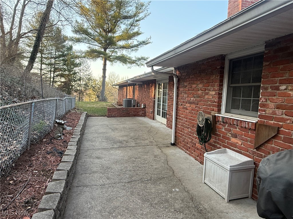 106 Wildwood Drive, Marietta, Ohio image 6