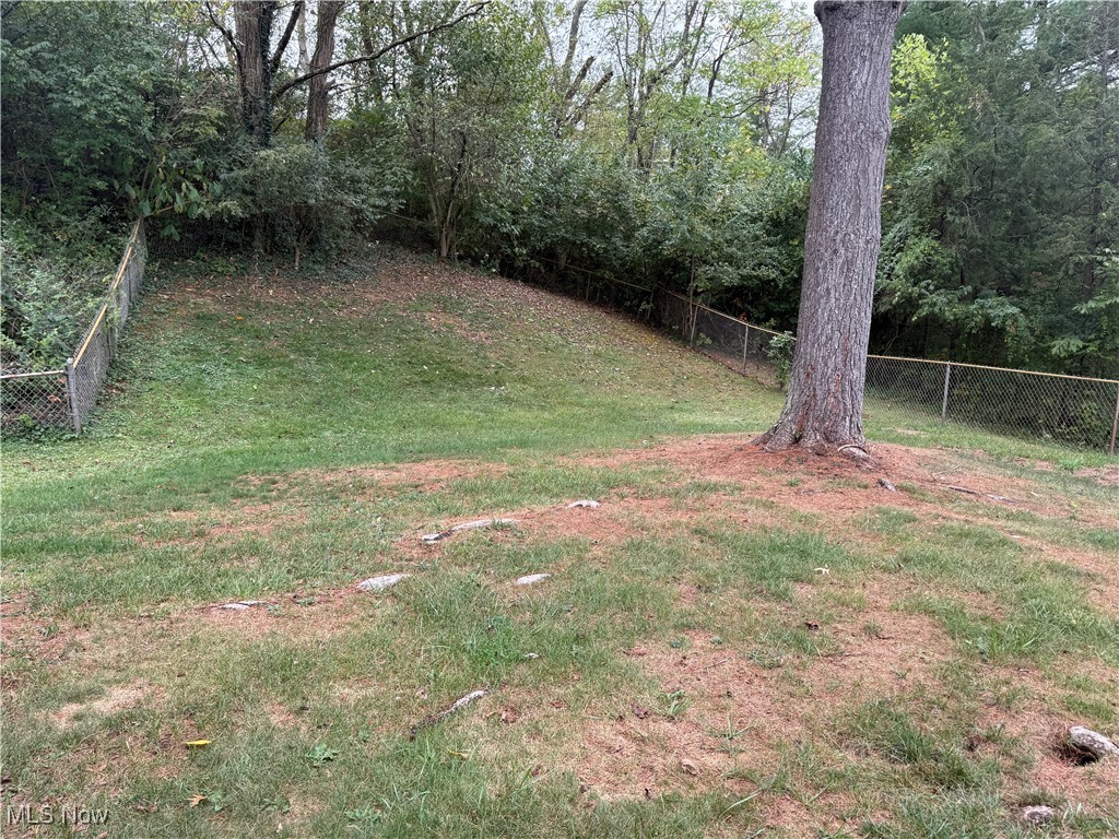 106 Wildwood Drive, Marietta, Ohio image 7
