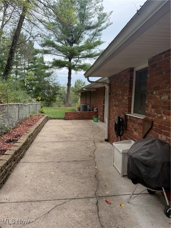 106 Wildwood Drive, Marietta, Ohio image 4