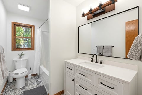 Tiny photo for 38591 Dodds Landing, Willoughby Hills, OH 44094 (MLS # 5256846)