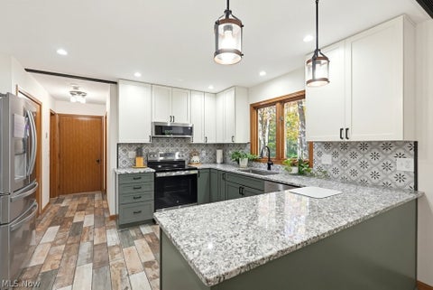 Tiny photo for 38591 Dodds Landing, Willoughby Hills, OH 44094 (MLS # 5256846)