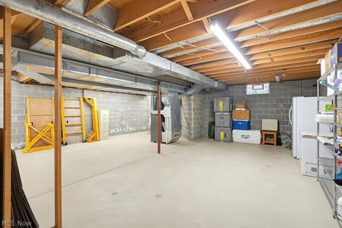 Tiny photo for 38591 Dodds Landing, Willoughby Hills, OH 44094 (MLS # 5256846)