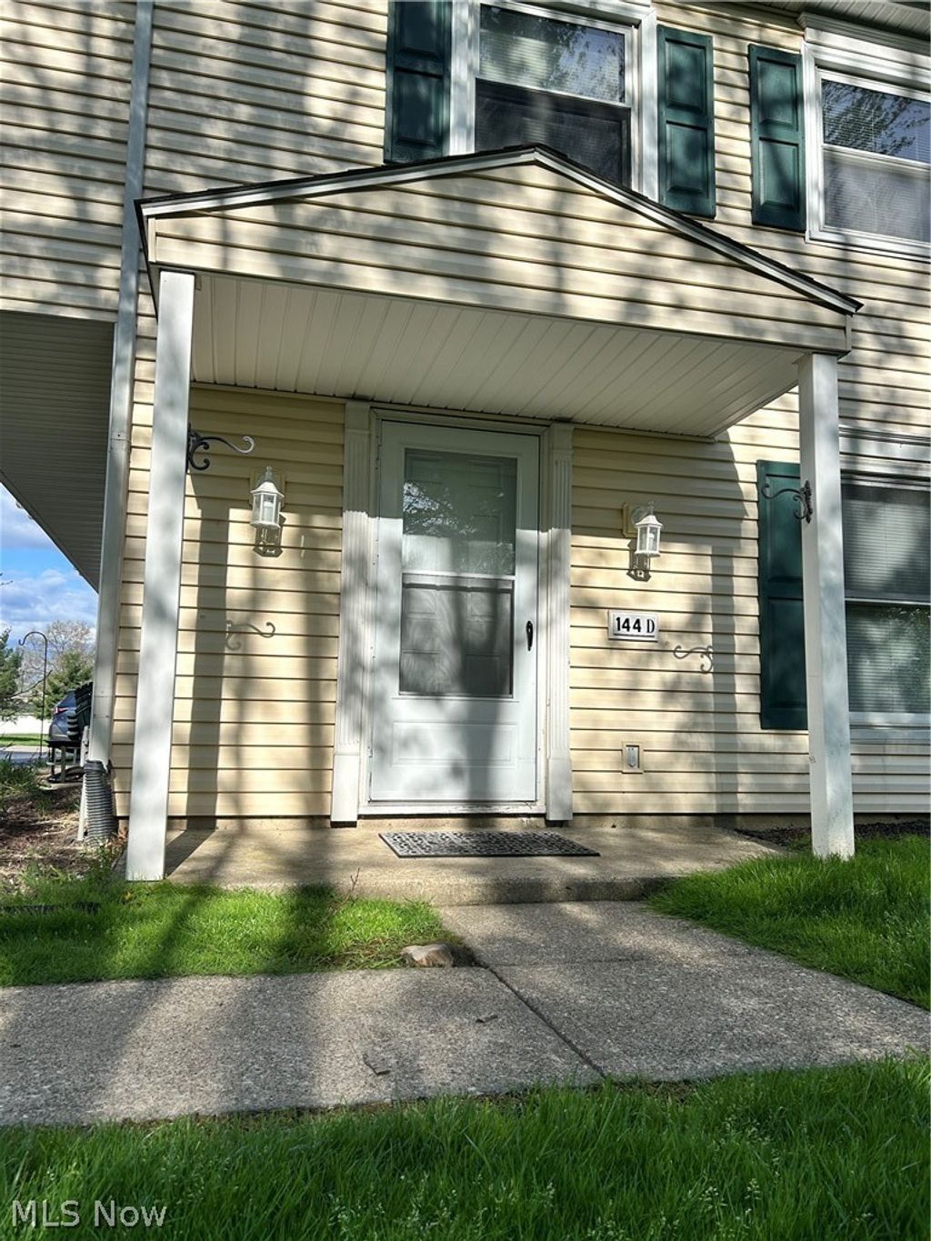 Photo of 144 Canterbury Lane #D-29, Medina, OH 44256 (MLS # 5203809)