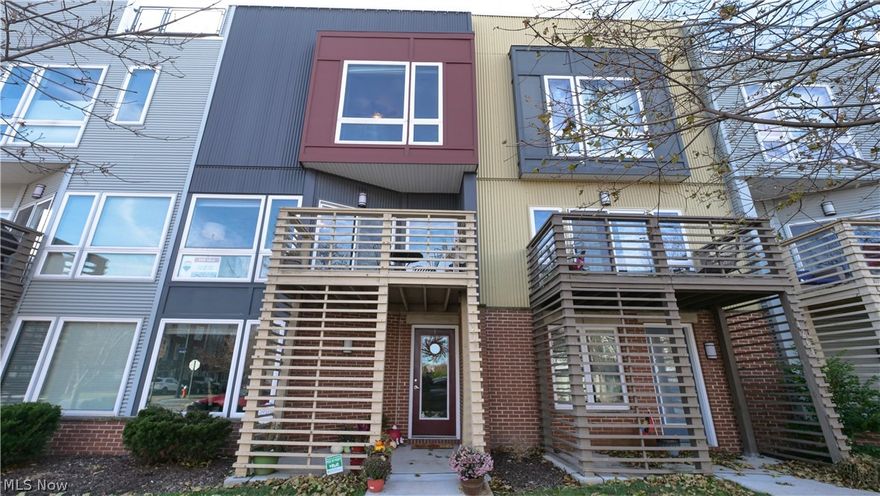 This gorgeous 2 bedroom townhome boasts strand bamboo floors, Merillat cabinets, granite countertops, glass subway tile, updated lighting fixtures and so much more!!! TAX ABATEMENT*Rooftop terraces with breathtaking views*Meticulously crafted*lavish interiors*Pre-wired for security system*Attached 2 car garage with remote door opener*Stain-resistant carpeting*Designer door hardware*Convenient laundry spaces*Private entrances*High-efficiency furnace and air conditioning
NEIGHBORHOOD
One-of-a-kind views of Lake Erie and downtown Cleveland
Direct access to Cleveland’s 147-acre Edgewater Park, the westernmost park in the Cleveland Metroparks’ Lakefront
Reservation. Edgewater Park features 9,000 feet of shoreline, dog and swim beaches, boat ramps, fishing pier, picnic areas,
and a beachfront pavilion that hosts live concerts and events.
Walking distance to Edgewater Yacht Club
In-neighborhood brewery, Terrestrial Brewing Taproom
Two-block walk to restaurants, shopping, theatres and