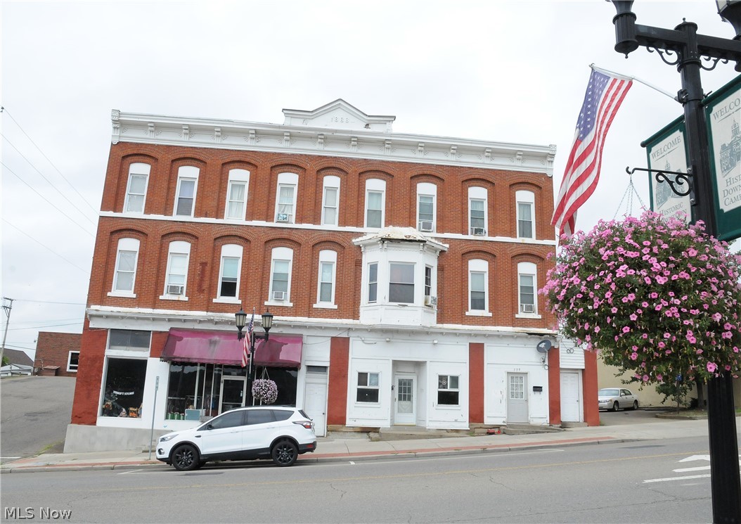 Cambridge - Commercial Sale