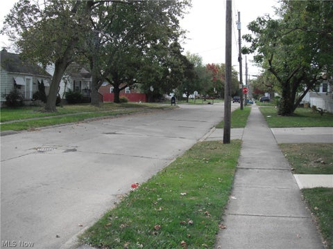 Tiny photo for 1382 Madison Avenue, Lorain, OH 44053 (MLS # 5255697)