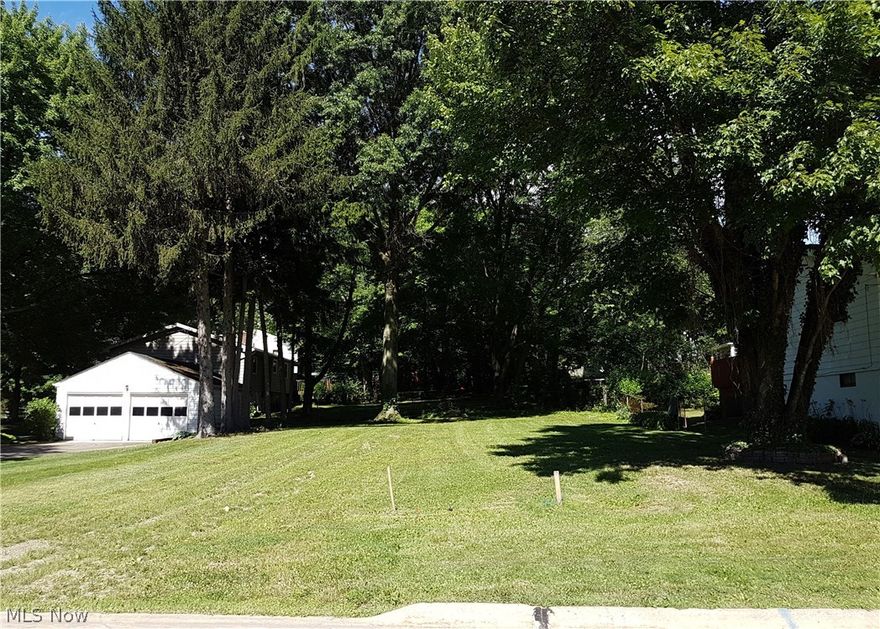 Rare city lot in Fairlawn! Quiet street, public utilities (w/Fairlawn Gig project coming soon) and close proximity to Sand Run Metro Park, Croghan Park and I-77/SR-271! Montrose dining and shopping in under 5 minutes and downtown Akron night life in under 15 minutes. Copley-Fairlawn schools. Bring your own builder and create the home of your dreams in the perfect location.