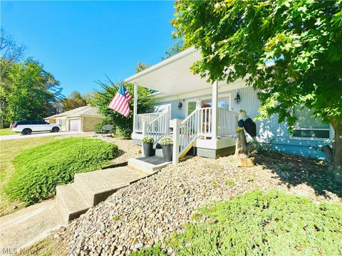 Tiny photo for 9 Willowbrook Drive DR, Parkersburg, WV 26101 (MLS # 5255848)
