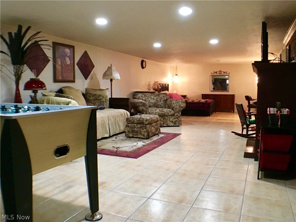 Ridge Road 02 - Residential