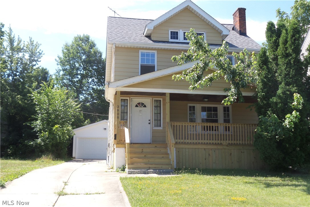 Cleveland Heights Blvd - Residential