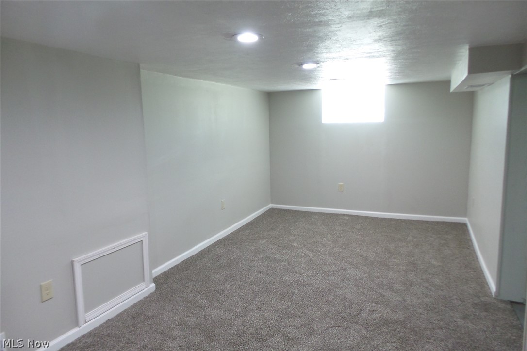 Cleveland Heights Blvd - Residential