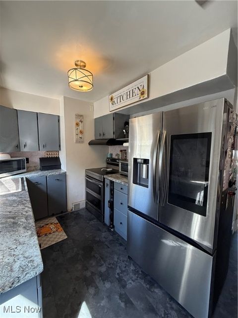 Tiny photo for 3719 Brightway, Weirton, WV 26062 (MLS # 5178006)