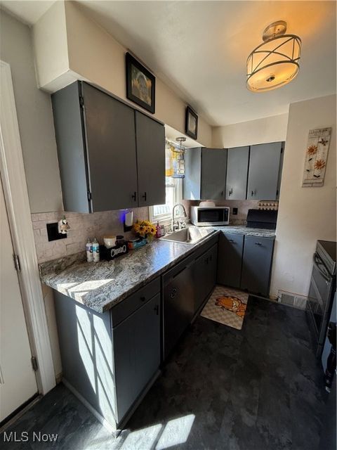 Tiny photo for 3719 Brightway, Weirton, WV 26062 (MLS # 5178006)