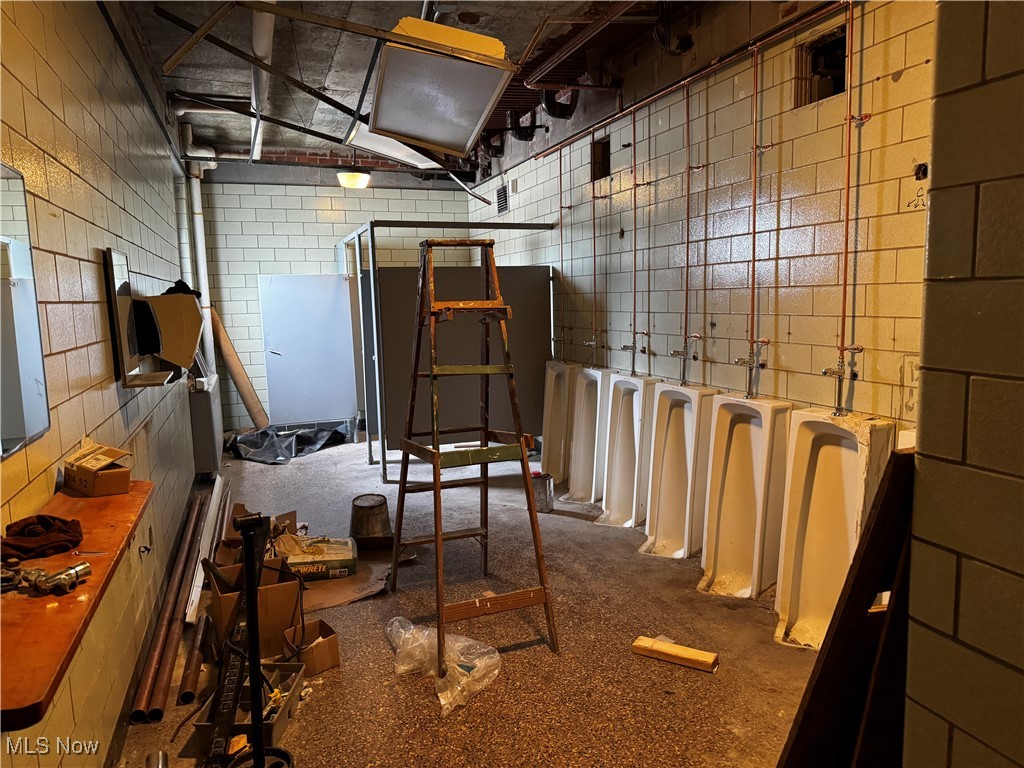 Elwell & Marvins Allotment - Commercial Sale