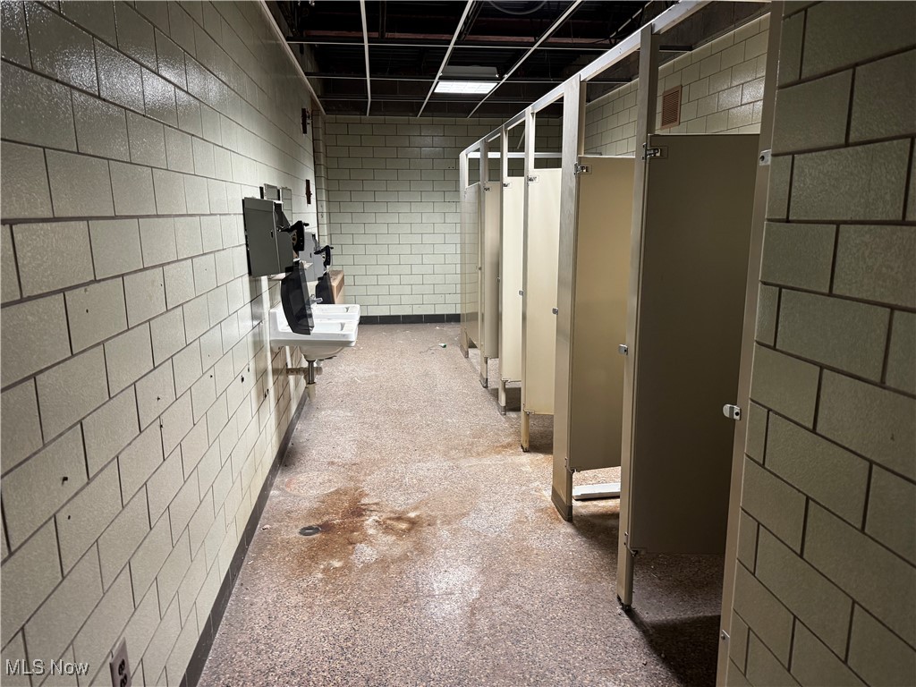 Elwell & Marvins Allotment - Commercial Sale