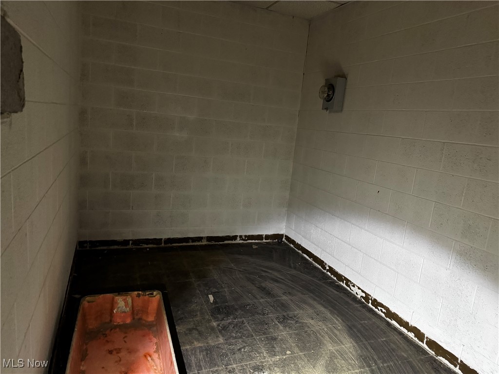 Elwell & Marvins Allotment - Commercial Sale