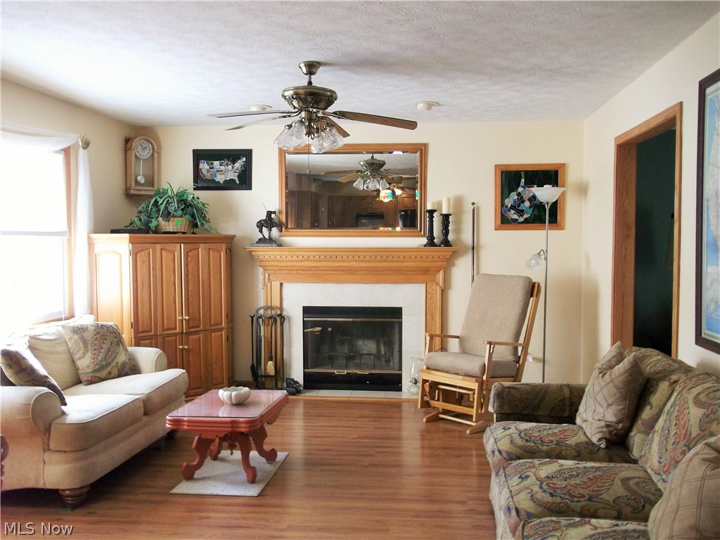 Hidden Lakes Dev 02 - Residential