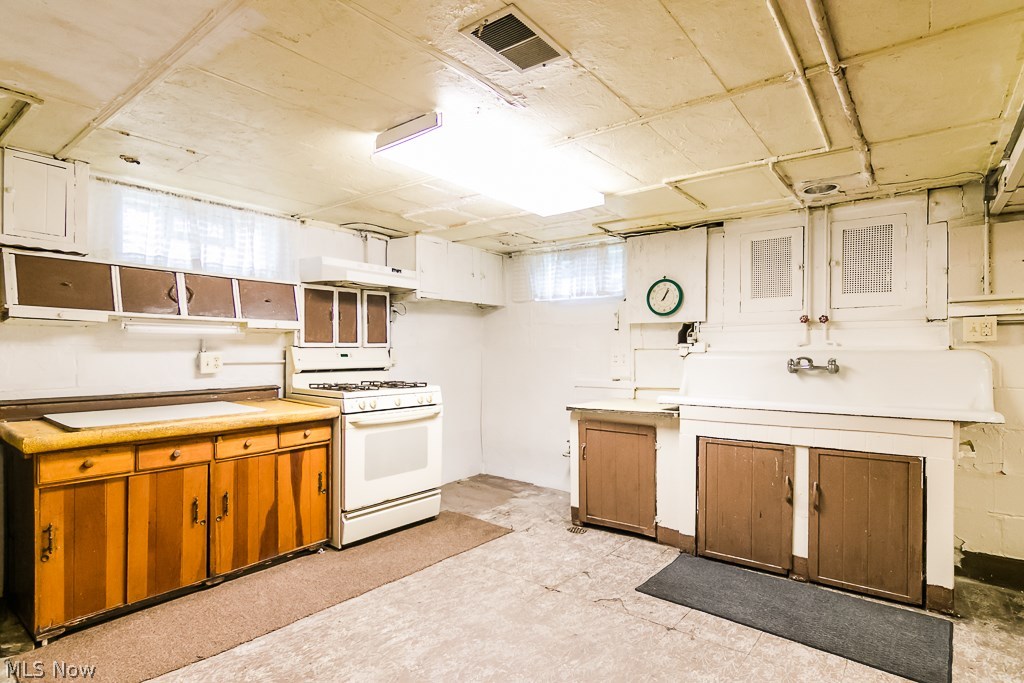 Kneale - Residential