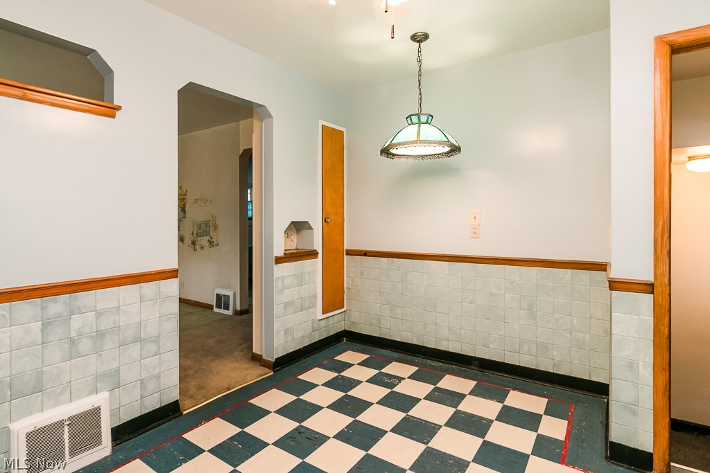 Kneale - Residential