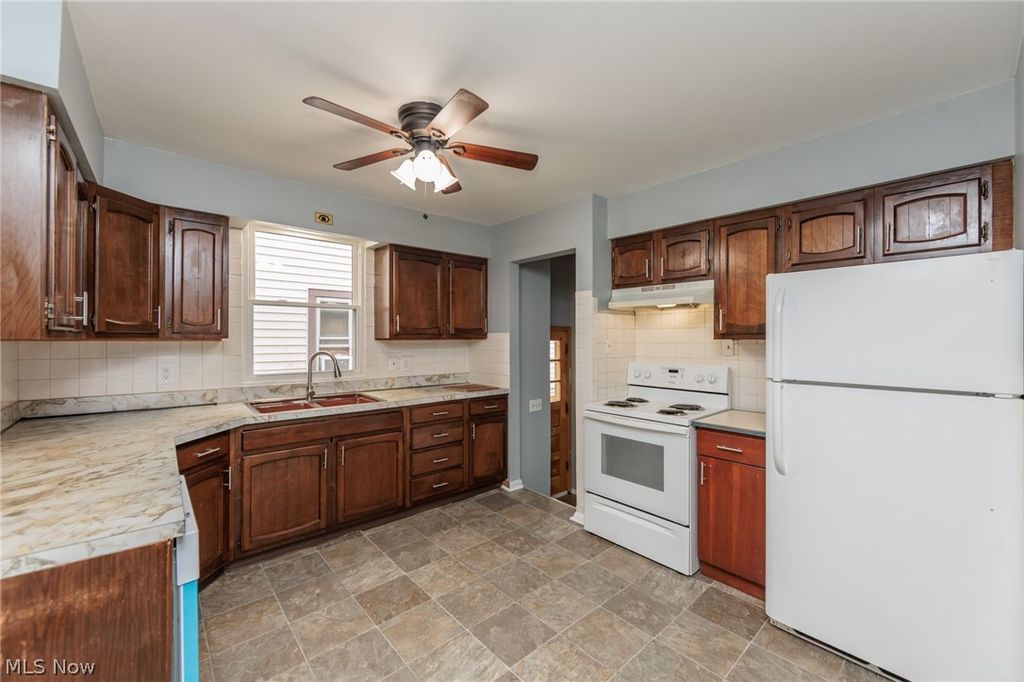 Photo of 3405 W 132nd Street, Cleveland, OH 44111 (MLS # 5186718)