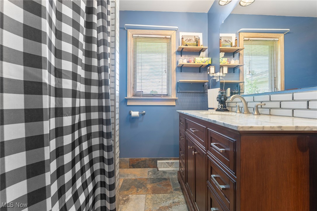 Roseview Acres - Residential