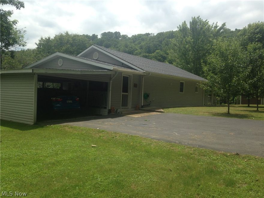 Cozy ranch, well maintained breezeway, lovely kitchen & bath, all appliances included. Laundry in kitchen. M868 JG