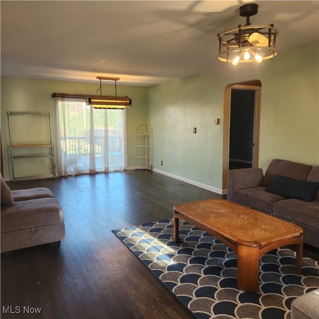 Photo of 7444 Briarcliff Parkway, Middleburg Heights, OH 44130 (MLS # 5167829)