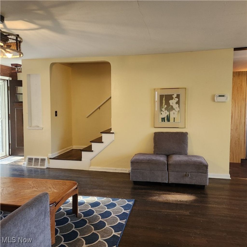 Photo of 7444 Briarcliff Parkway, Middleburg Heights, OH 44130 (MLS # 5167829)