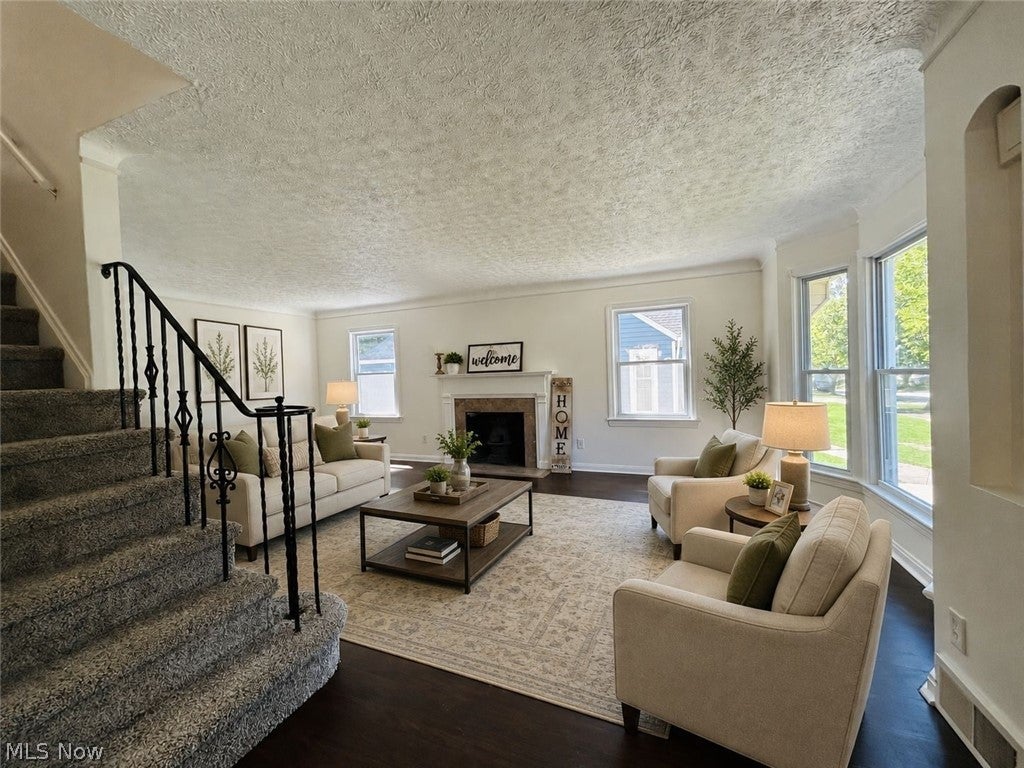 10117 Chesterfield Drive
