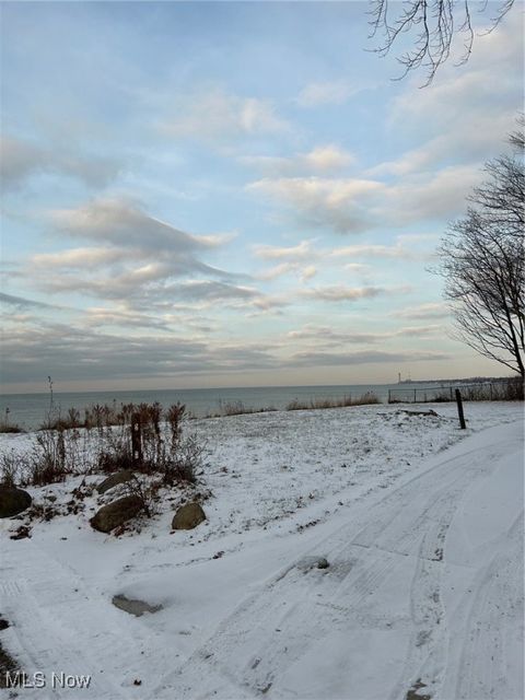 Vacant Land For Sale - 110 E 238th Street<br/> Euclid, OH 44123