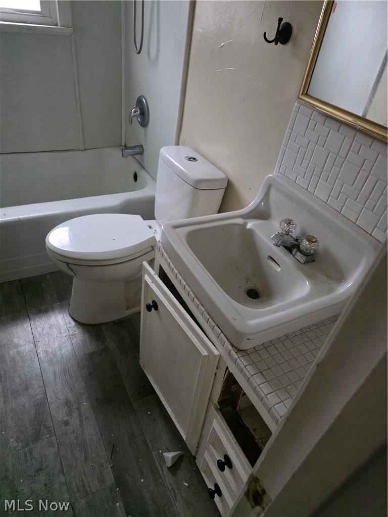 Gibson Realty & Dev Co 08 - Residential