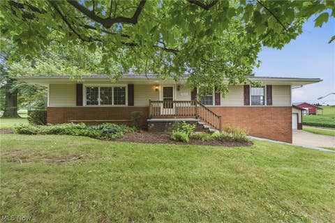 Homes For Sale - 3460 Swallen Avenue<br/> Louisville, OH 44641