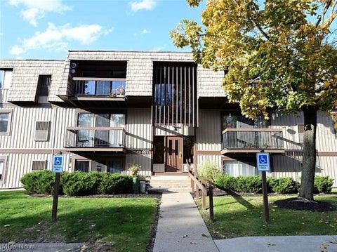 Condo For Sale - 9771 Sunrise Boulevard #N12<br/> North Royalton, OH 44133