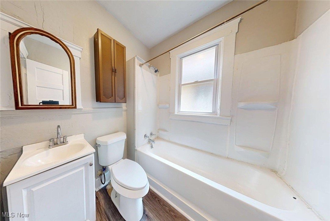 Moses Fish - Residential Income