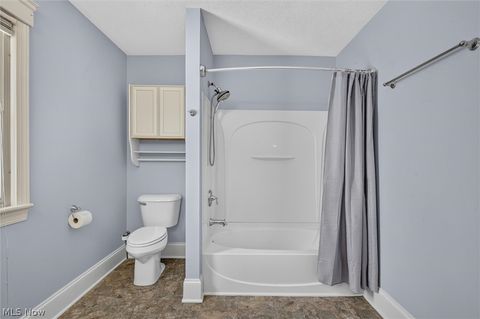 Tiny photo for 405 Silver Street, Akron, OH 44303 (MLS # 5219936)