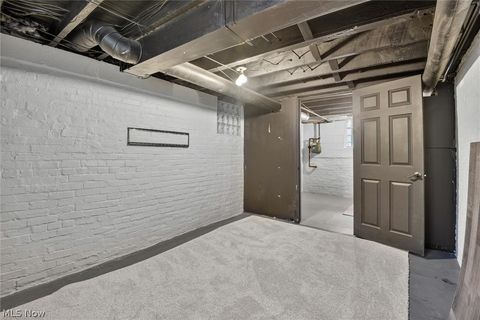 Tiny photo for 405 Silver Street, Akron, OH 44303 (MLS # 5219936)