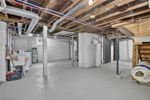 Tiny photo for 405 Silver Street, Akron, OH 44303 (MLS # 5219936)