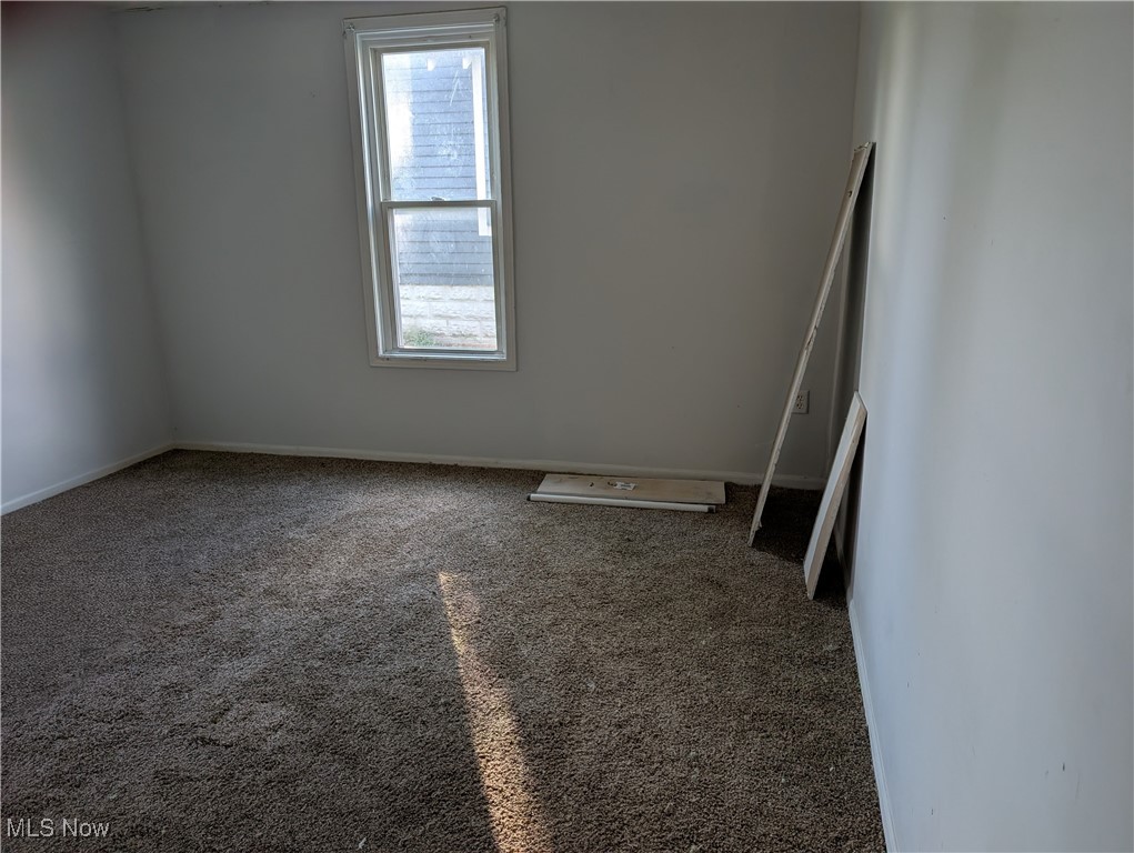 Milt/Station - Residential Income